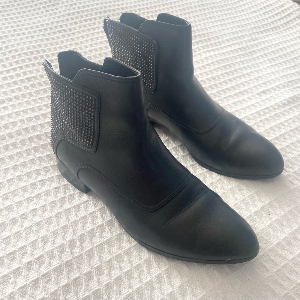 Pour la Victoire Keon Black Studded Ankle Boots size 8.5